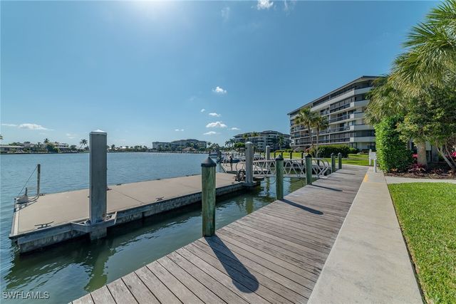 657 Seaview CT J1, Marco Island, FL 34145