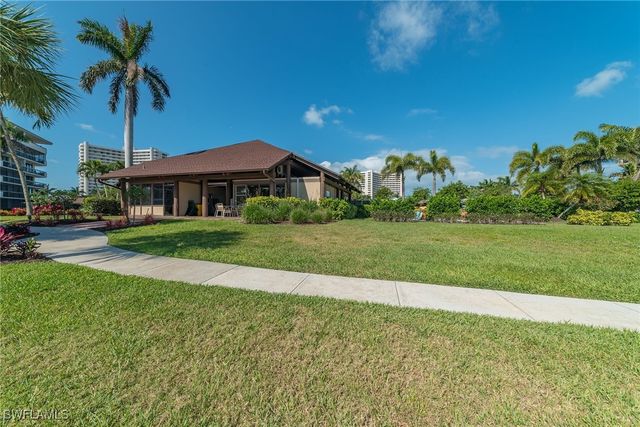 657 Seaview CT J1, Marco Island, FL 34145