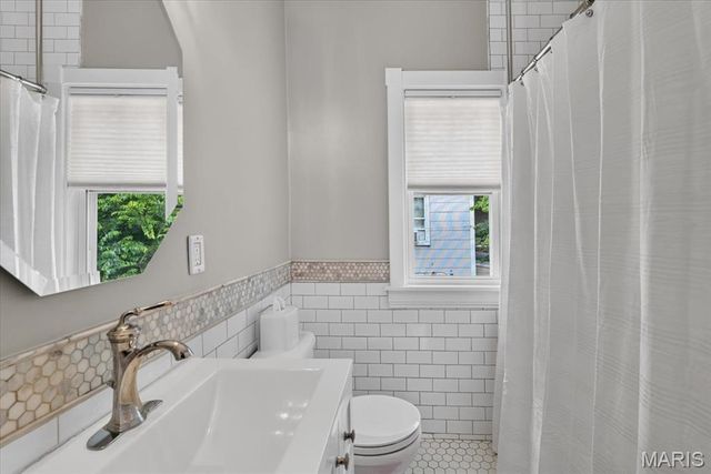 637 Atalanta Avenue, Webster Groves, MO 63119