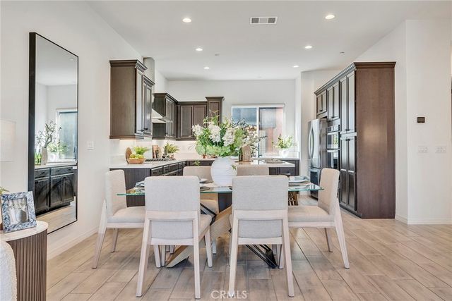 293 Merit, Irvine, CA 92618