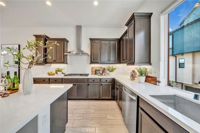 293 Merit, Irvine, CA 92618