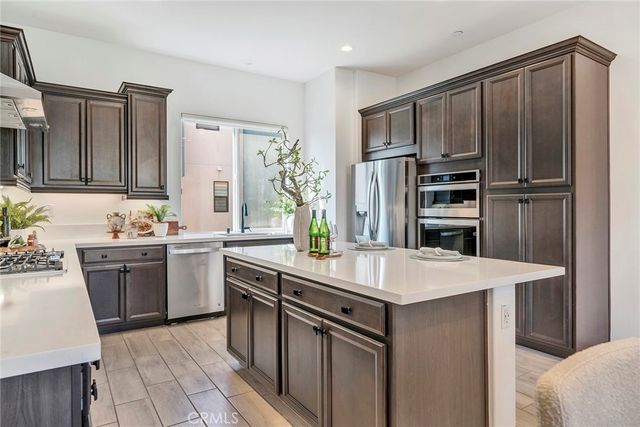 293 Merit, Irvine, CA 92618