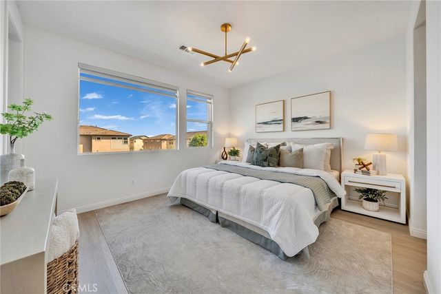 293 Merit, Irvine, CA 92618
