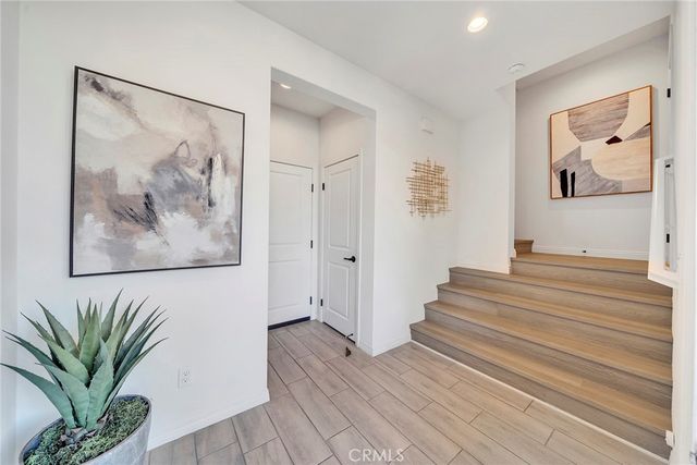 293 Merit, Irvine, CA 92618