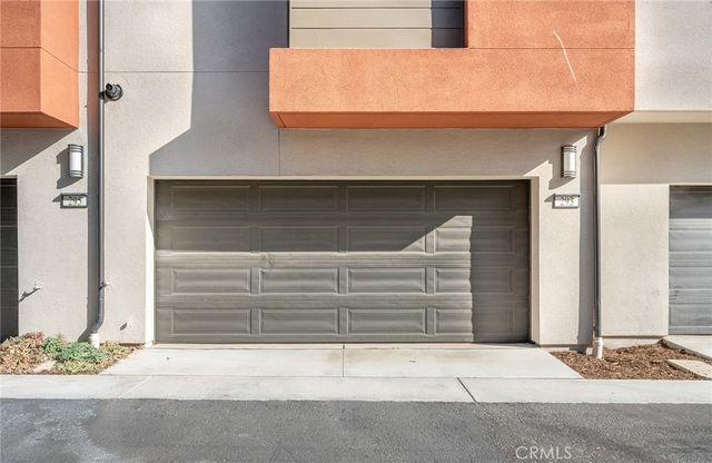 293 Merit, Irvine, CA 92618