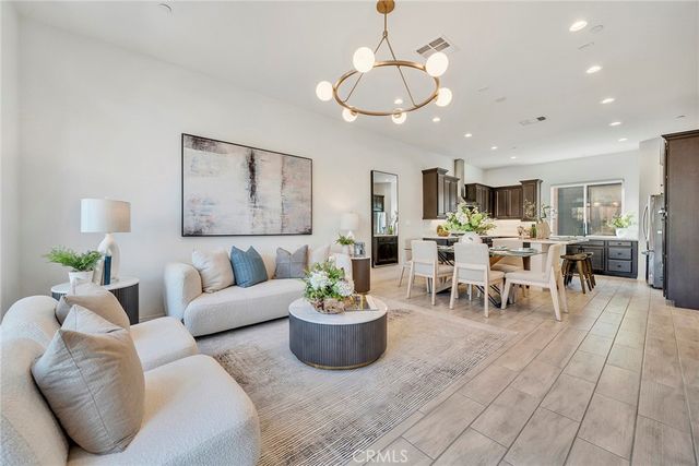 293 Merit, Irvine, CA 92618