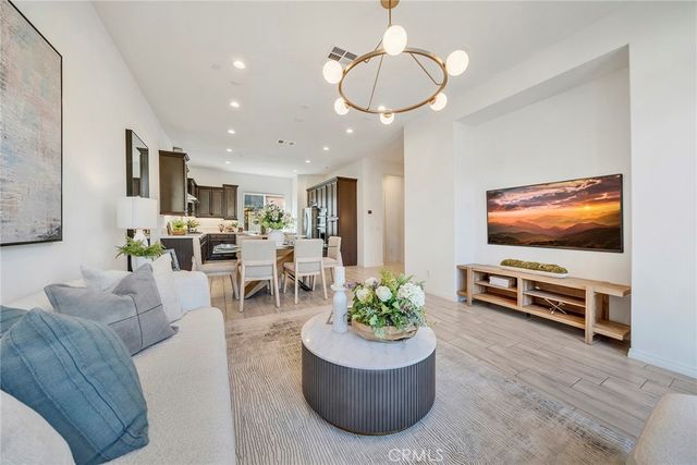 293 Merit, Irvine, CA 92618