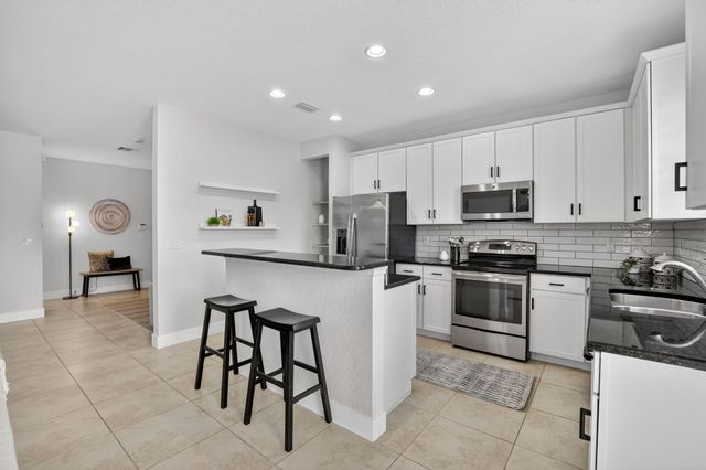 8437 Lakeview Trail, Parkland, FL 33076