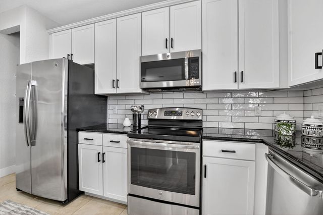 8437 Lakeview Trail, Parkland, FL 33076