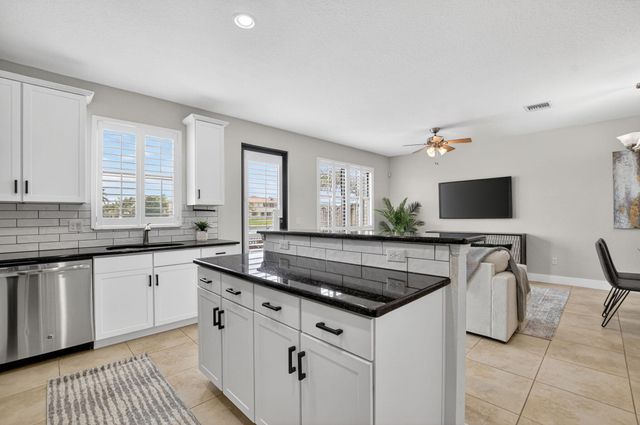 8437 Lakeview Trail, Parkland, FL 33076