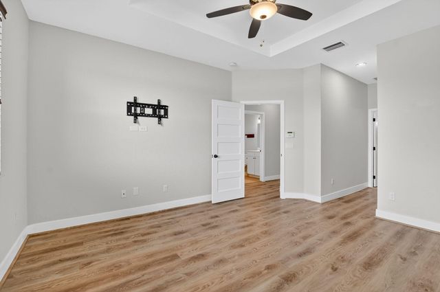 8437 Lakeview Trail, Parkland, FL 33076