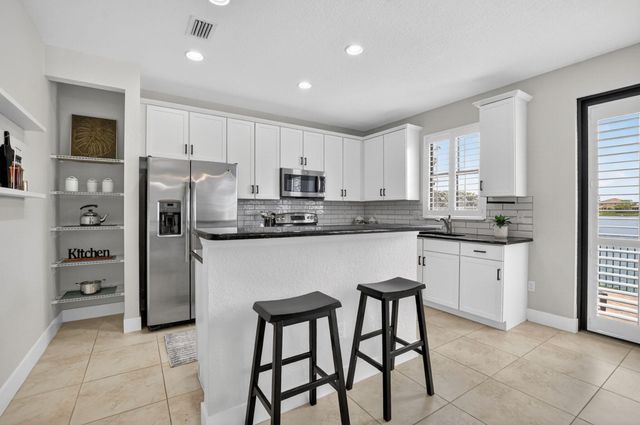 8437 Lakeview Trail, Parkland, FL 33076