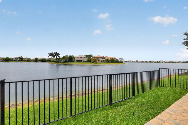 8437 Lakeview Trail, Parkland, FL 33076