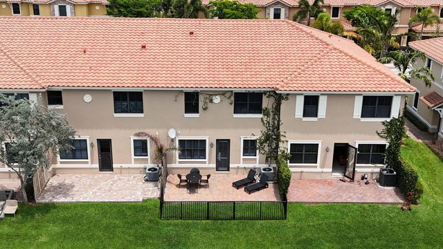 8437 Lakeview Trail, Parkland, FL 33076