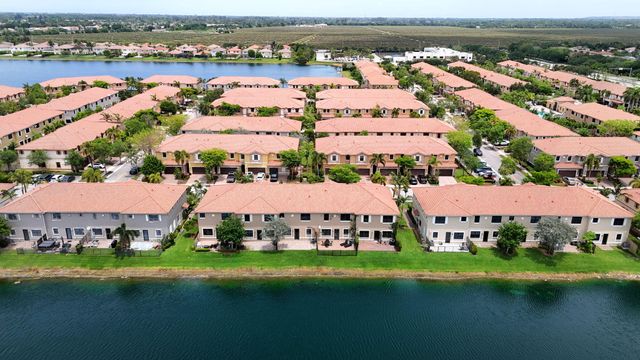 8437 Lakeview Trail, Parkland, FL 33076