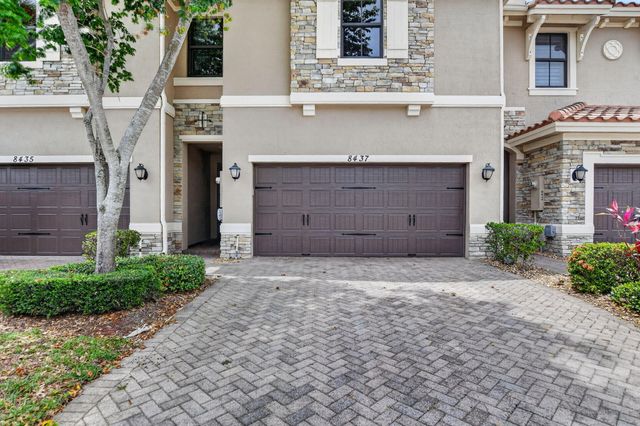 8437 Lakeview Trail, Parkland, FL 33076