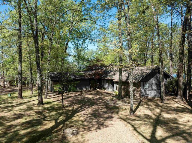 1064 Fox Chase Road, Heber Springs, AR 72543