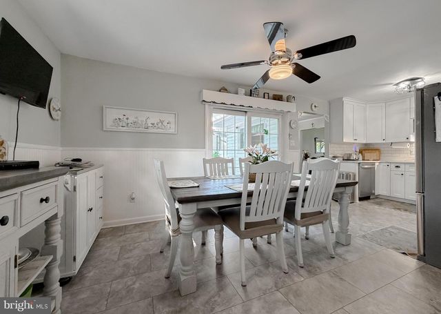 8 LESLIE DR, Indian Head, MD 20640