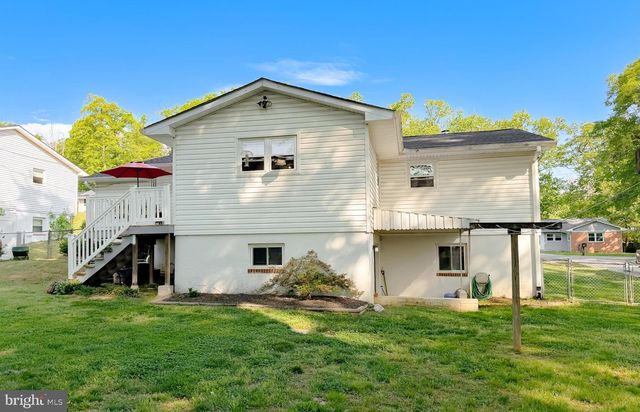 8 LESLIE DR, Indian Head, MD 20640