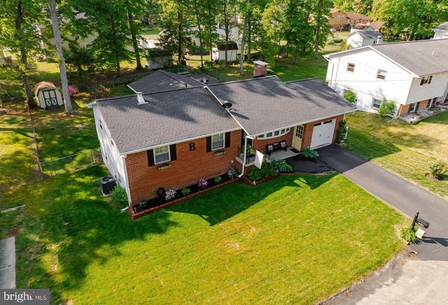 8 LESLIE DR, Indian Head, MD 20640