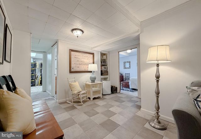 8 LESLIE DR, Indian Head, MD 20640