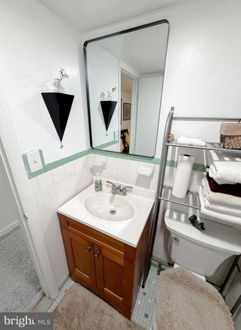 8 LESLIE DR, Indian Head, MD 20640
