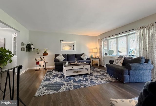 8 LESLIE DR, Indian Head, MD 20640