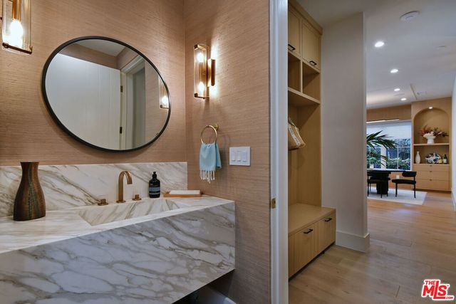 4243 Beeman Avenue, Studio City, CA 91604