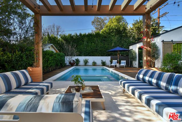 4243 Beeman Avenue, Studio City, CA 91604