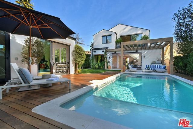 4243 Beeman Avenue, Studio City, CA 91604