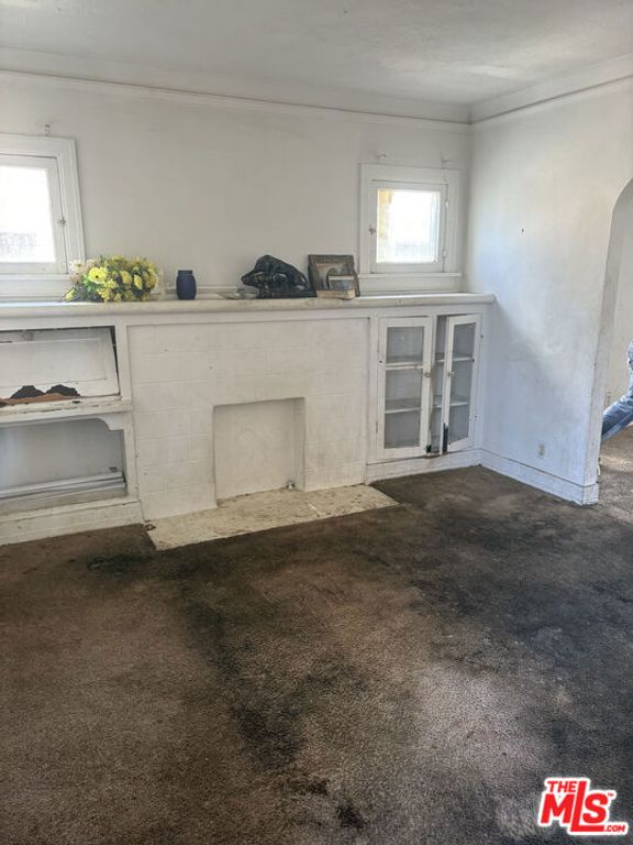 Image 15 of property listing at 5214 Cimarron Street 5216, Los Angeles, CA 90062