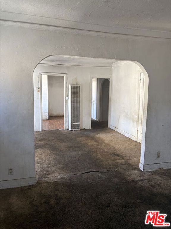 Image 23 of property listing at 5214 Cimarron Street 5216, Los Angeles, CA 90062