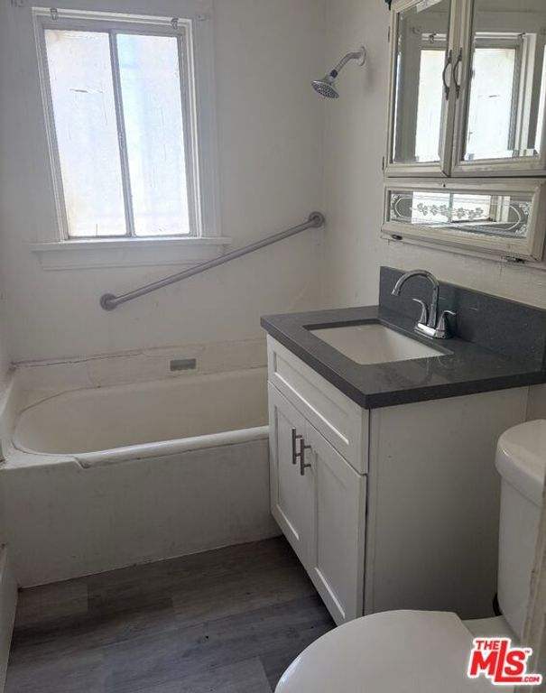 Image 29 of property listing at 5214 Cimarron Street 5216, Los Angeles, CA 90062