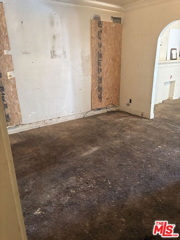 Image 3 of property listing at 5214 Cimarron Street 5216, Los Angeles, CA 90062