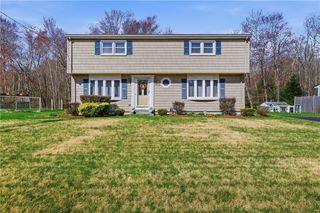 300 Harriet Lane, Cumberland, RI 02864