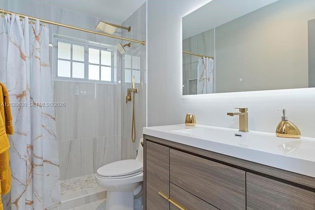 661 Kensington Pl 101B, Wilton Manors, FL 33305