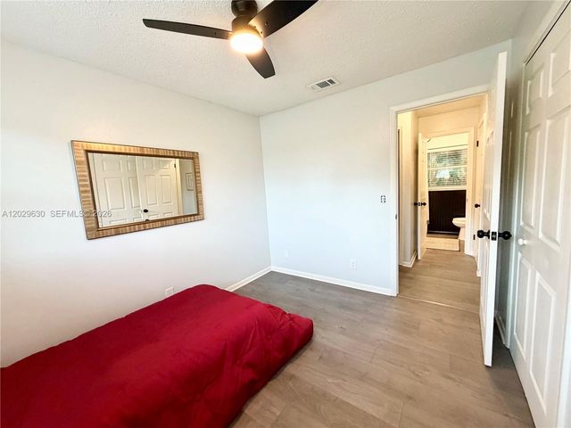 661 Kensington Pl 101B, Wilton Manors, FL 33305
