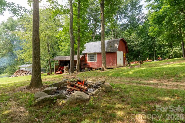 360 Pinners Cove Road, Asheville, NC 28803