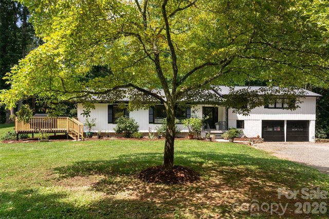 360 Pinners Cove Road, Asheville, NC 28803