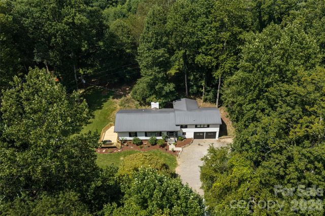 360 Pinners Cove Road, Asheville, NC 28803