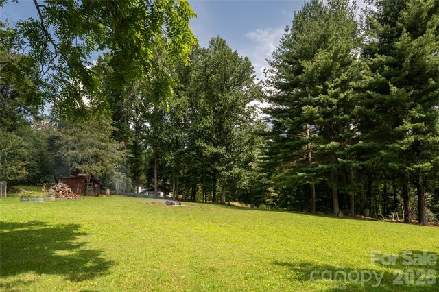 360 Pinners Cove Road, Asheville, NC 28803