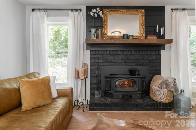 360 Pinners Cove Road, Asheville, NC 28803