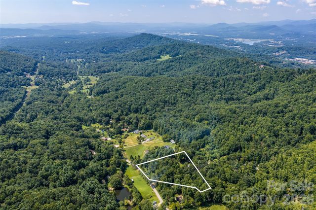 360 Pinners Cove Road, Asheville, NC 28803