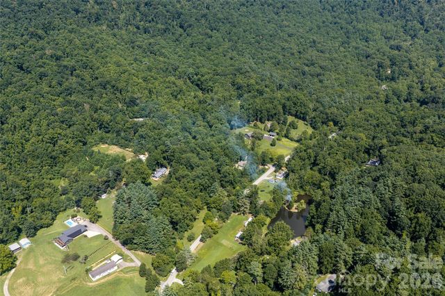 360 Pinners Cove Road, Asheville, NC 28803