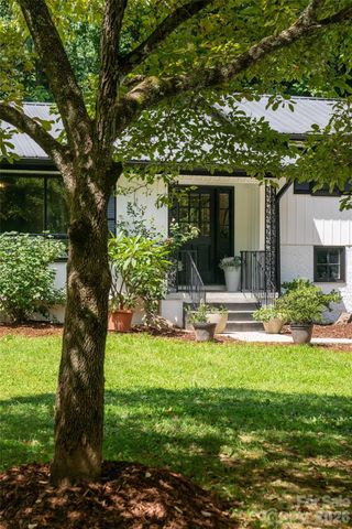 360 Pinners Cove Road, Asheville, NC 28803