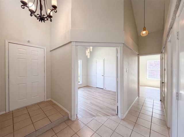 713 Lake Bluff Drive, Flower Mound, TX 75028