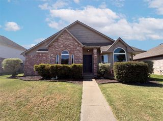 713 Lake Bluff Drive, Flower Mound, TX 75028