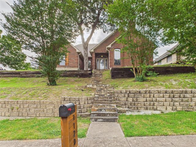 1120 Canyon Ridge Drive, Desoto, TX 75115