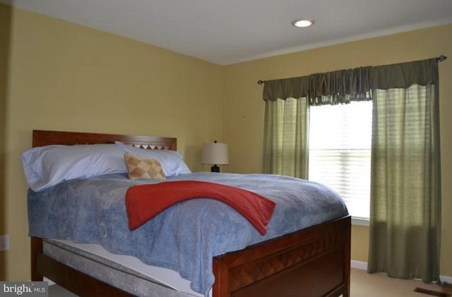 62 HOOVER AVE, Princeton, NJ 08540