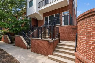745 Fountainhead Lane NE 111, Atlanta, GA 30324